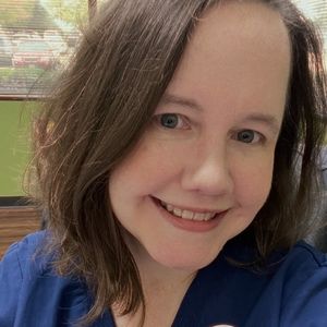 Meet your Posher, Cynthia